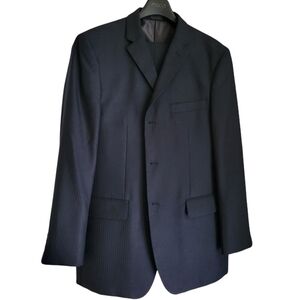 Evan Picone 3-Button Suit Men's Size 42R Men's.  Waist 34 Inseam 31. Excellent